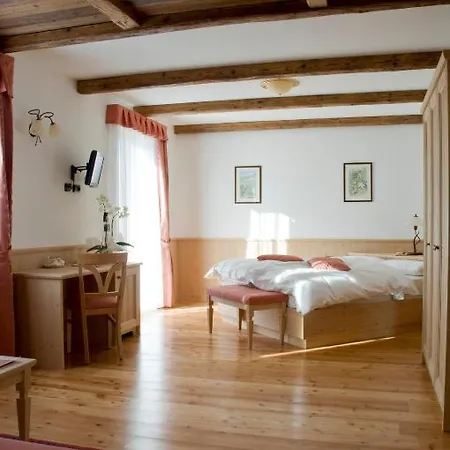 Agritur Golden Pause Villa Ton Room photo