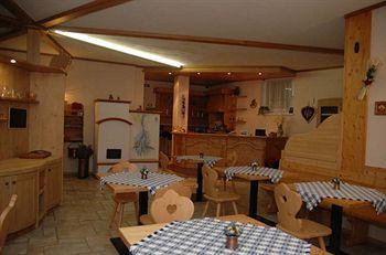 Agritur Golden Pause Farm stay Ton